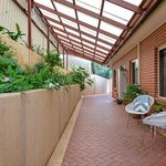 Rent 4 bedroom house of 240 m² in Adelaide
