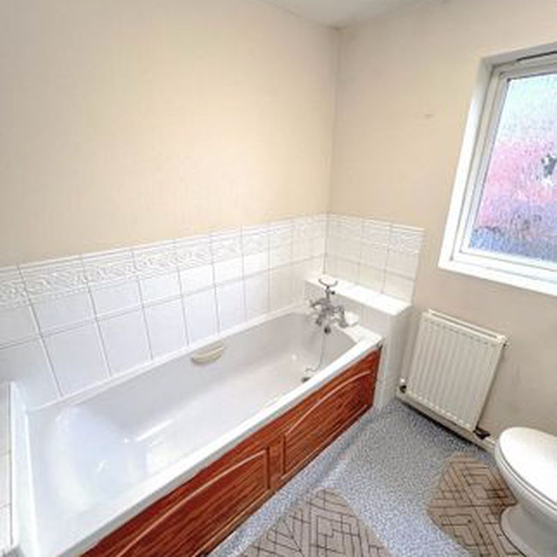 Room to rent in Croyland Road, Elstow, Bedford MK42