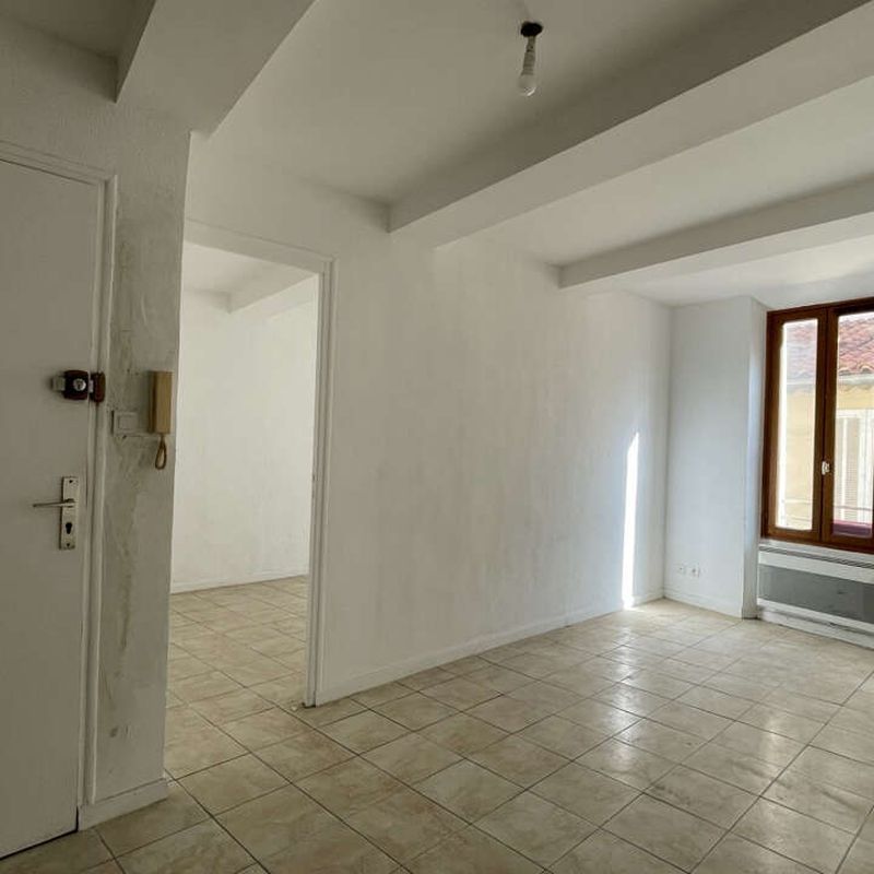 Location appartement 2 pièces 44 m² Aubagne (13400)