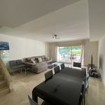 Alquilo 3 dormitorio casa de 421 m² en Nueva Andalucía