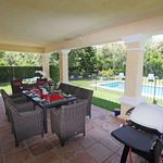 Rent 5 bedroom house of 280 m² in Malaga