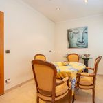 Rent 6 bedroom apartment of 283 m² in Lisboa