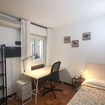 Rent a room of 133 m² in Madrid