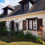 Rent 5 bedroom house of 100 m² in Le Pouliguen