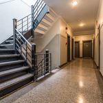 Appartement de 914 m² avec 2 chambre(s) en location à Montreal