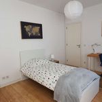 Rent a room of 75 m² in lisbon