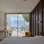 Rent 6 bedroom house of 235 m² in Sète