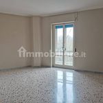 Affitto 3 camera appartamento di 85 m² in Avellino