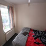 Rent 4 bedroom house in Edgware