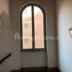 Rent 5 bedroom apartment of 90 m² in Roma
