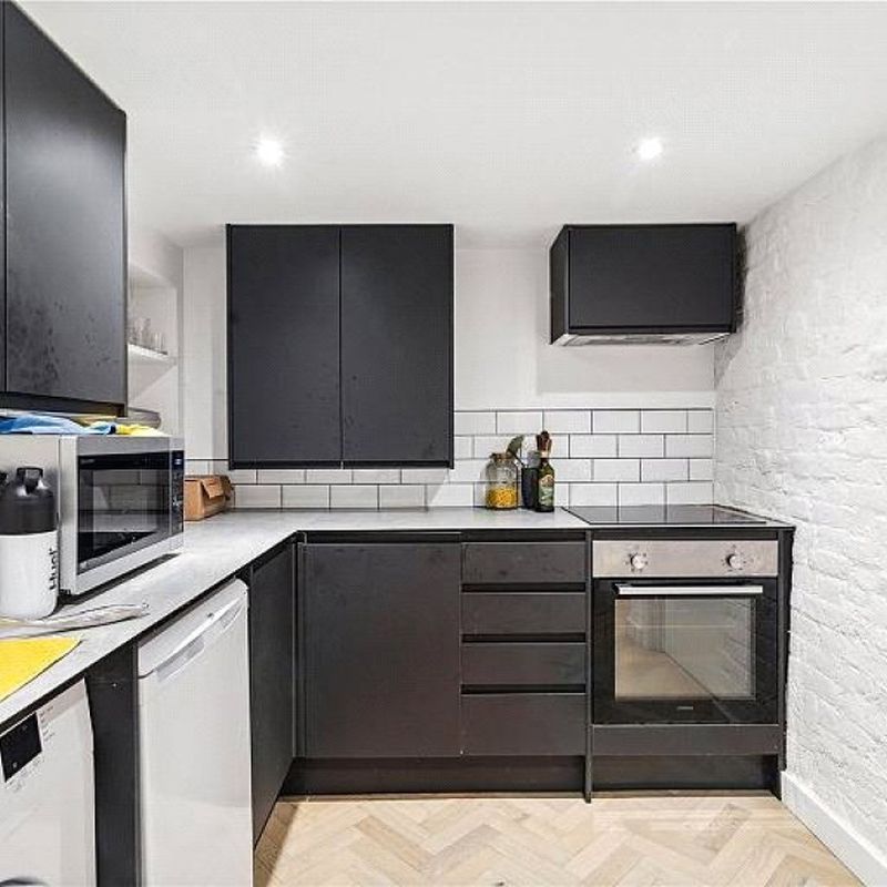 1 bed Flat/Apartment Under Offer Newington Green Road, Islington £1,550 PCM Fees Apply