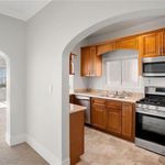 Rent 3 bedroom apartment of 143 m² in Long Beach