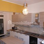 Affitto 3 camera appartamento di 125 m² in Soverato