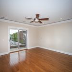 Rent 2 bedroom apartment of 1500 m² in Chicago