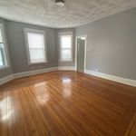 Rent a room of 111 m² in Winthrop