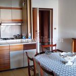 Affitto 3 camera appartamento di 90 m² in Castel Volturno