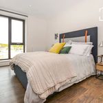 Rent 3 bedroom flat in Greenford