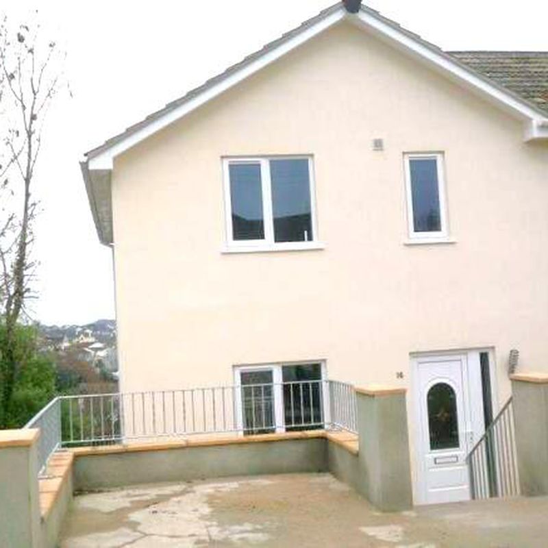 3 bedroom end of terrace house to rent Shorton