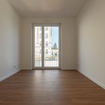 Miete 3 Schlafzimmer wohnung von 73 m² in Dresden