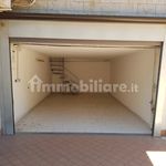 Rent 5 bedroom house of 200 m² in Giugliano in Campania
