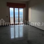 Rent 4 bedroom apartment of 150 m² in Reggio di Calabria