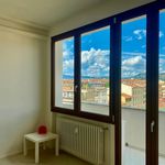 Rent 5 bedroom apartment of 100 m² in Florence
