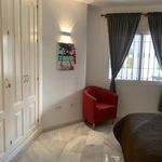 Rent 2 bedroom apartment of 165 m² in Marbella