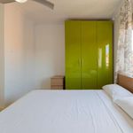 Rent 4 bedroom apartment in Manises