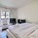 Appartement de 197 m² avec 6 chambre(s) en location à Paris