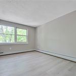 Rent 3 bedroom apartment of 4972 m² in Hartford