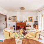 Rent 5 bedroom apartment of 121 m² in Naples