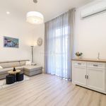 Rent 1 bedroom apartment of 76 m² in Opatija