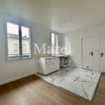 Rent 2 bedroom apartment of 32 m² in ParisT