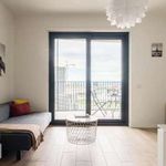 Affitto 1 camera casa di 60 m² in Milano
