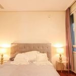 Rent 4 bedroom apartment of 133 m² in Alicante
