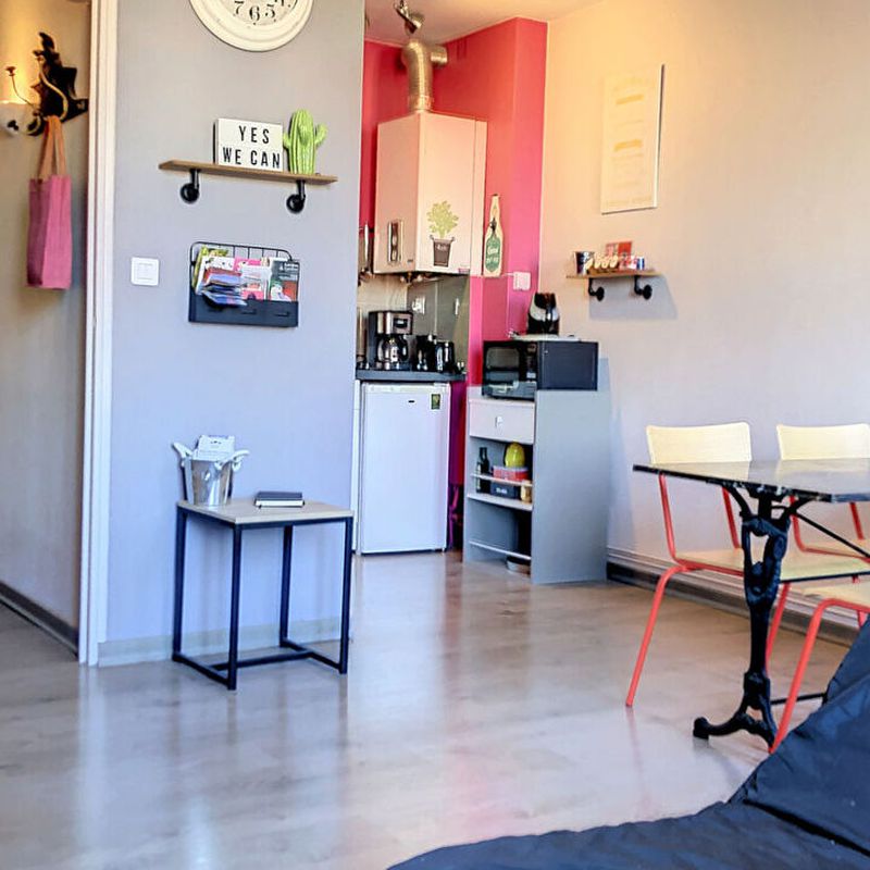 Location appartement 1 pièce 30 m² Avignon (84000)
