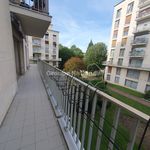 Rent 3 bedroom apartment of 116 m² in Versailles