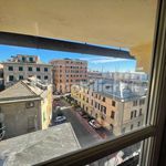Affitto 3 camera casa di 2468 m² in Genova