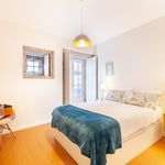 Rent 3 bedroom house of 120 m² in Porto