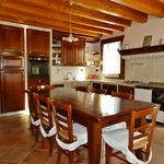 Rent 2 bedroom house of 258 m² in Vicenza
