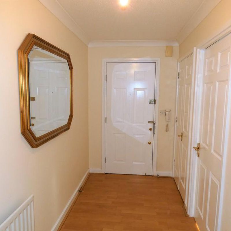 2 bedroom flat to rent Hounslow West