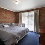 Rent 2 bedroom apartment in Castlemaine
