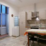 Rent a room of 60 m² in Firenze