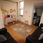 Rent 5 bedroom apartment in Newcastle Upon Tyne