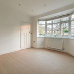 Rent 4 bedroom apartment in East Hertfordshire