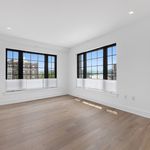 Rent a room of 122 m² in Bronxville