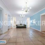 Rent 5 bedroom apartment of 312 m² in Roma