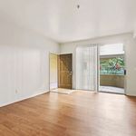 Rent 3 bedroom apartment of 123 m² in Los Angeles