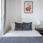 Rent 1 bedroom apartment of 32 m² in paris