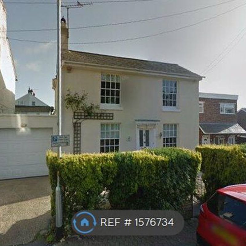Detached house to rent in Park Street, Tunbridge Wells TN2 Camden Park